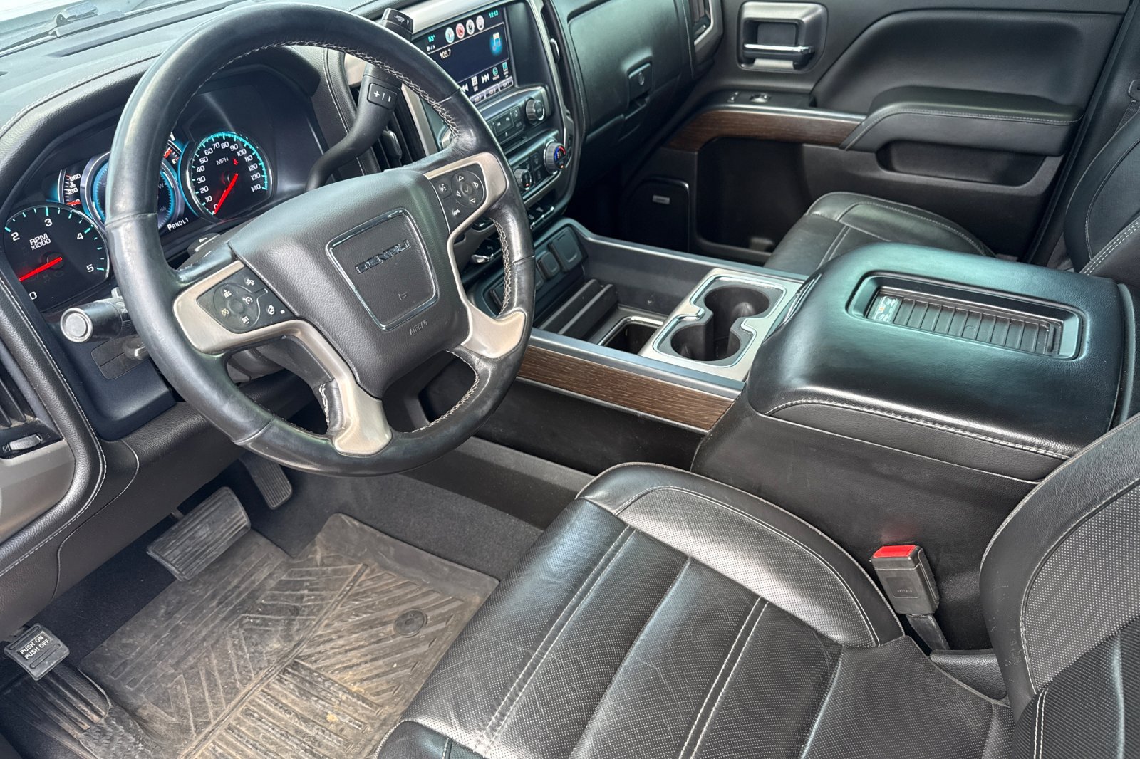 Used 2019 GMC Sierra 3500 Denali w/ Duramax Plus Package AWD/4WD image 9