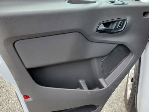 Used 2023 Ford Transit 350 XLT image 12