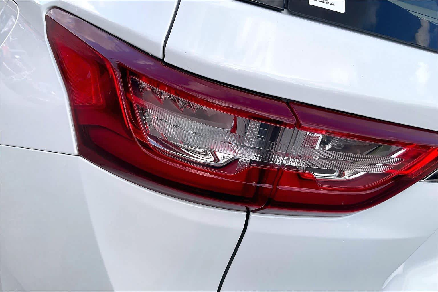 Used 2018 Chevrolet Traverse LT FWD image 28