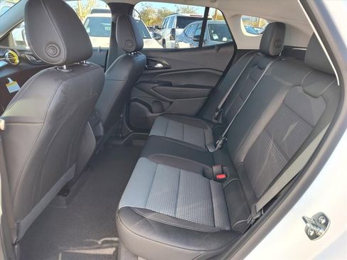 New 2026 Chevrolet Trax LT w/ Driver Confidence Package image 7