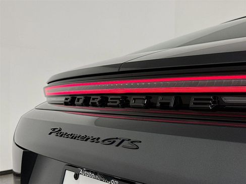 Certified 2025 Porsche Panamera GTS image 17