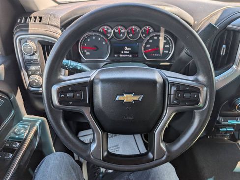 Used 2020 Chevrolet Silverado 2500 LT w/ Z71 Off-Road Package AWD/4WD image 19