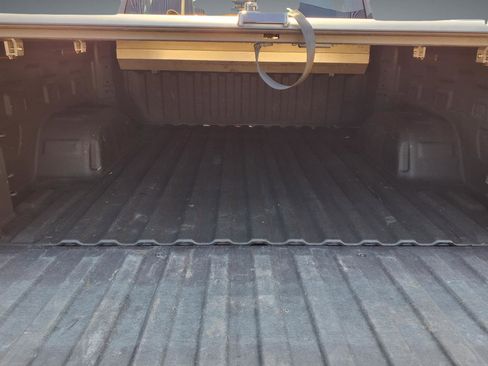 Used 2024 Chevrolet Silverado 1500 LT image 10