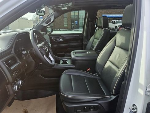 Certified 2023 GMC Yukon XL SLT image 25