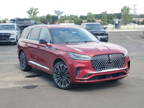 New 2027 Lincoln Aviator Black Label w/ Dynamic Handling Package AWD/4WD image 1