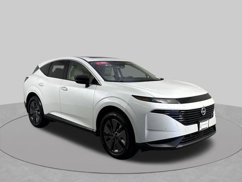 Used 2025 Nissan Murano SL AWD/4WD image 3