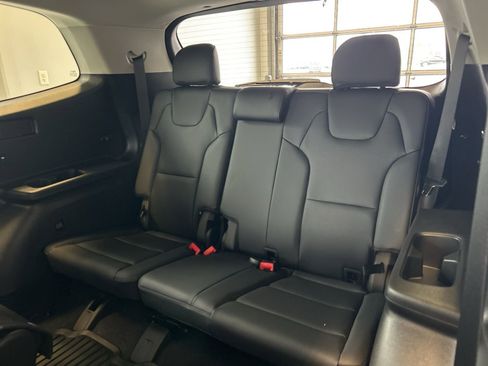 New 2025 Kia Telluride S image 13