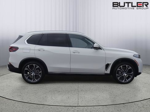 New 2026 BMW X5 xDrive40i w/ Climate Comfort Package AWD/4WD image 9