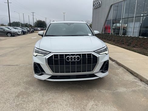 Used 2025 Audi Q3 2.0T Premium Plus w/ Premium Plus Package image 4