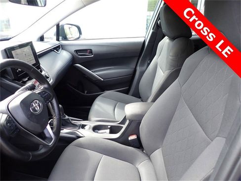 Certified 2023 Toyota Corolla Cross LE image 15