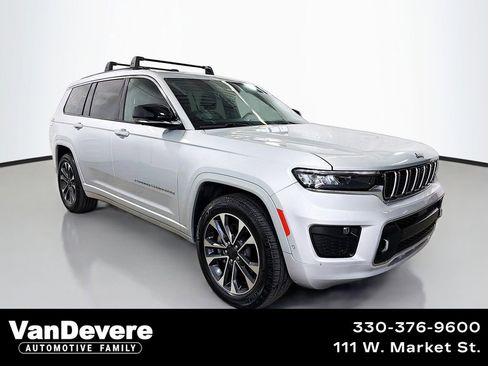 Used 2022 Jeep Grand Cherokee L Overland w/ Advanced Protech Group III AWD/4WD image 1