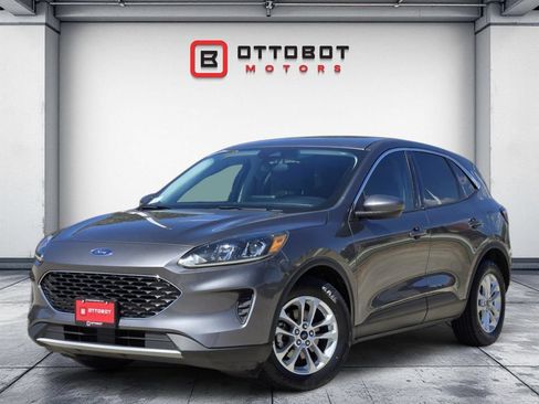 Used 2021 Ford Escape SE FWD image 1