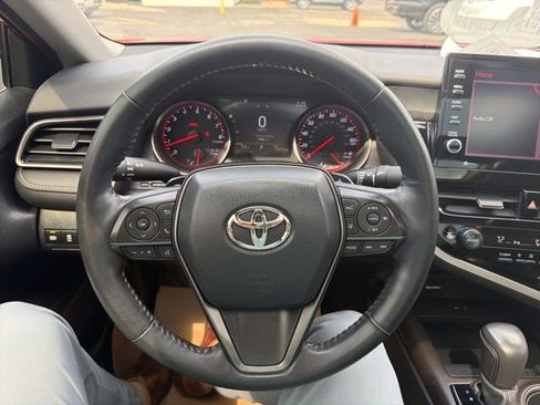 Used 2022 Toyota Camry XSE image 27