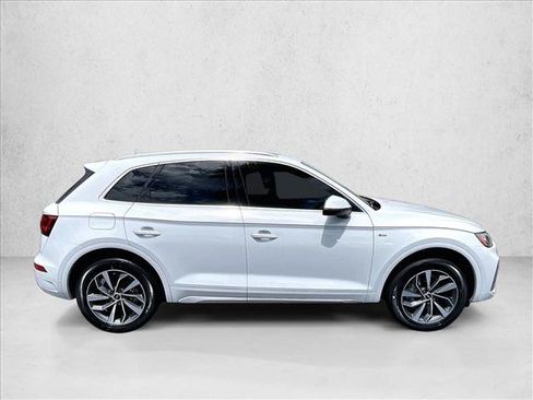Used 2022 Audi Q5 2.0T Premium Plus w/ Premium Plus Package AWD/4WD image 5
