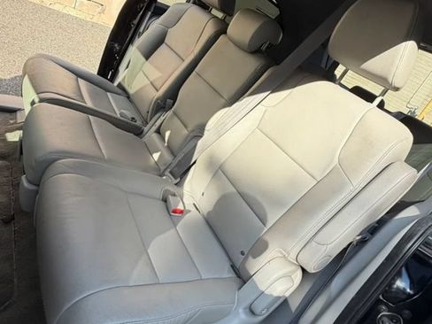 Used 2014 Honda Odyssey Touring image 11