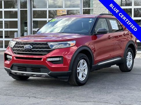 Certified 2024 Ford Explorer XLT w/ Equipment Group 202A AWD/4WD image 4