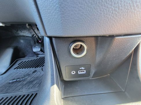 Used 2020 Nissan NV200 SV image 27