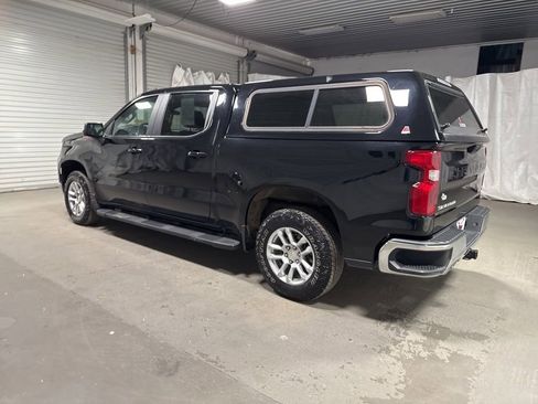 Used 2023 Chevrolet Silverado 1500 LT w/ Z71 Off-Road Package image 5