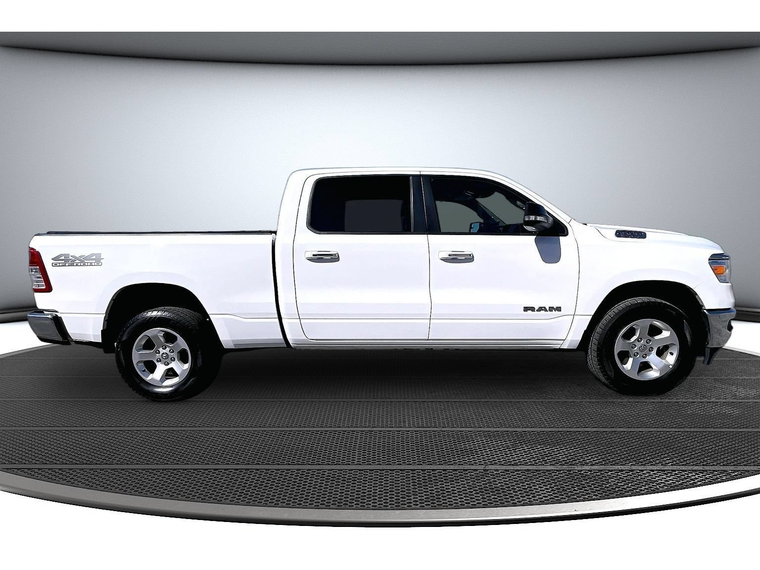 Used 2020 RAM 1500 Big Horn AWD/4WD image 16