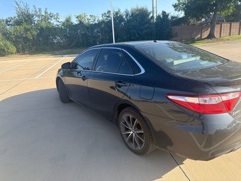 Used 2016 Toyota Camry XSE w/ Moonroof Package FWD image 5