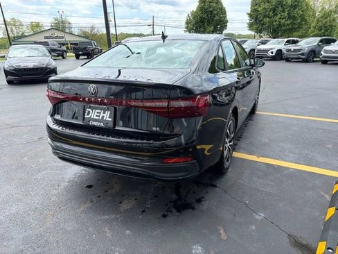 New 2026 Volkswagen Jetta SE FWD image 6