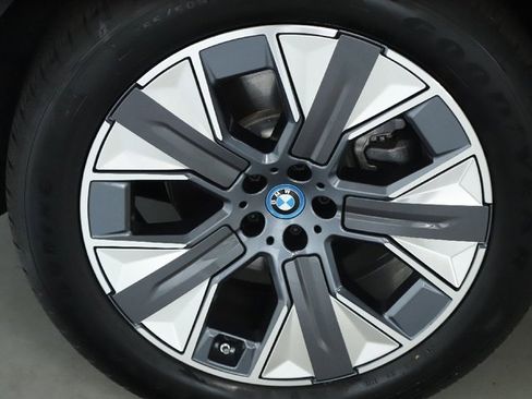 Certified 2025 BMW iX xDrive50 w/ Premium Package image 12