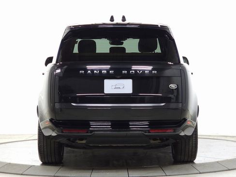 Used 2023 Land Rover Range Rover SE image 5