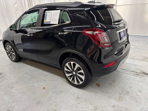 Used 2022 Buick Encore Preferred image 3