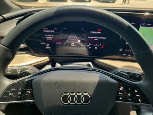 Certified 2025 Audi Q5 Premium w/ Convenience Package AWD/4WD image 20