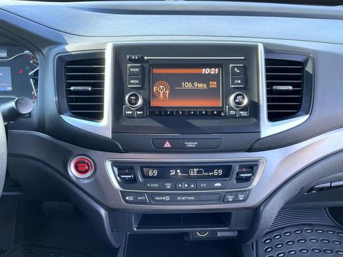 Used 2019 Honda Ridgeline Sport image 13