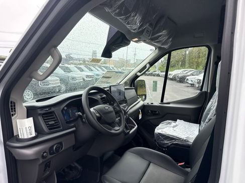 New 2026 Ford Transit 250 148 Medium Roof RWD image 9