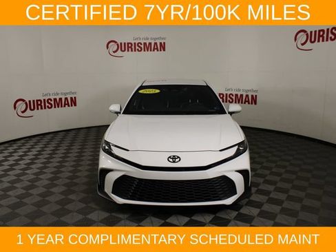 Used 2025 Toyota Camry SE FWD image 12