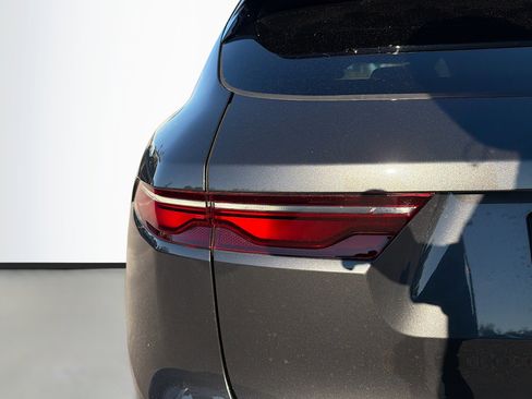 New 2026 Jaguar F-PACE R-Dynamic S image 10