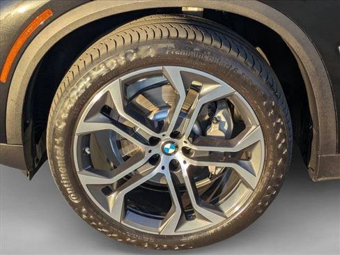 Used 2022 BMW X5 sDrive40i w/ Parking Assistance Package image 26