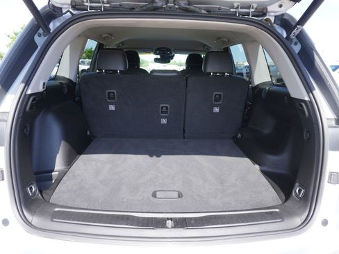 Used 2024 Jeep Grand Cherokee Limited RWD image 14