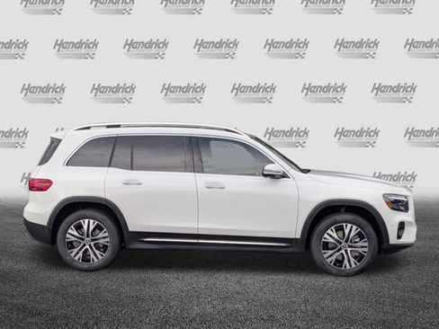 New 2025 Mercedes-Benz GLB 250 image 11