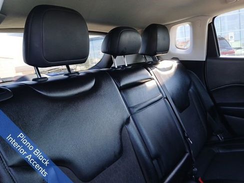 Used 2020 Jeep Compass Latitude image 12