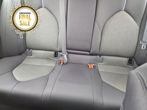 Used 2022 Toyota Camry LE image 19