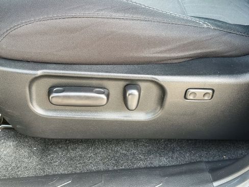 Used 2021 Toyota Tacoma TRD Sport w/ Technology Package image 20