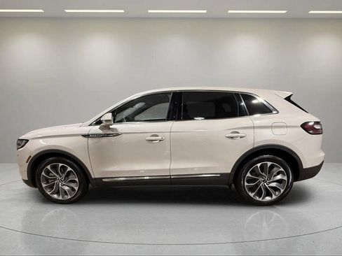 Certified 2023 Lincoln Nautilus Reserve w/ Equipment Group 201A image 17