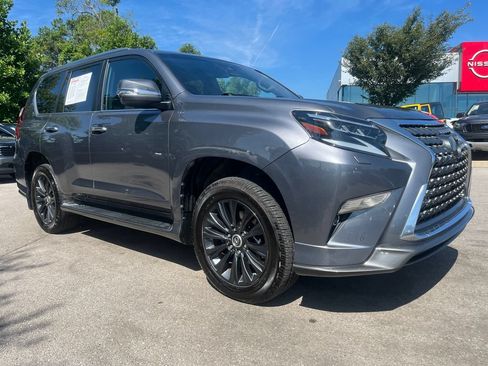 Used 2021 Lexus GX 460 Premium w/ Accessory Package AWD/4WD image 2