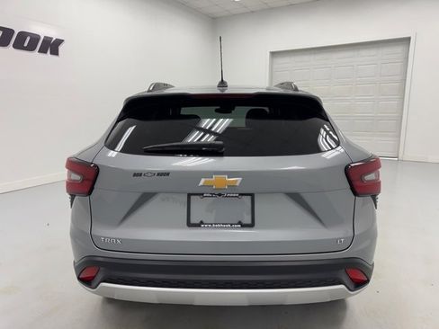 Used 2024 Chevrolet Trax LT image 6