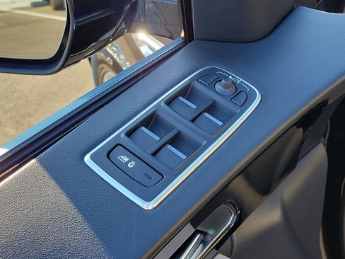 Used 2020 Jaguar F-PACE Premium AWD/4WD image 14