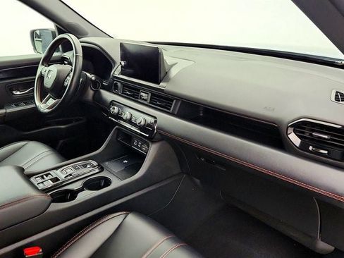 Used 2024 Honda Pilot TrailSport image 26