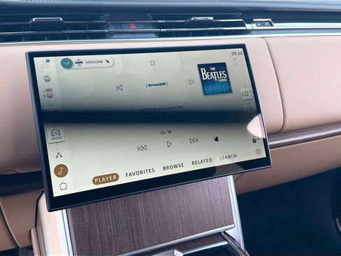 New 2026 Land Rover Range Rover SE image 29