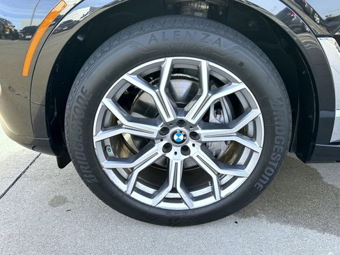 Used 2023 BMW X7 xDrive40i w/ Executive Package image 23