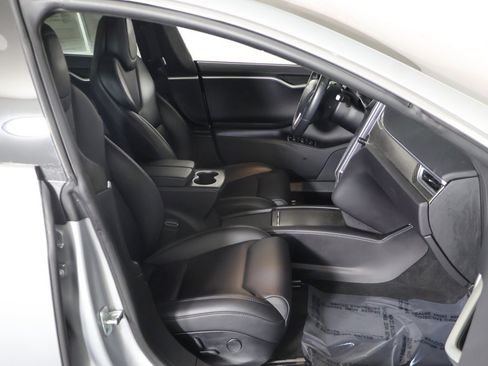 Used 2018 Tesla Model S P100D image 29
