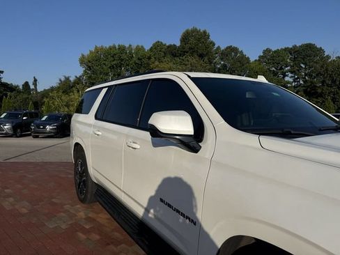 Used 2024 Chevrolet Suburban RST w/ Luxury Package AWD/4WD image 18