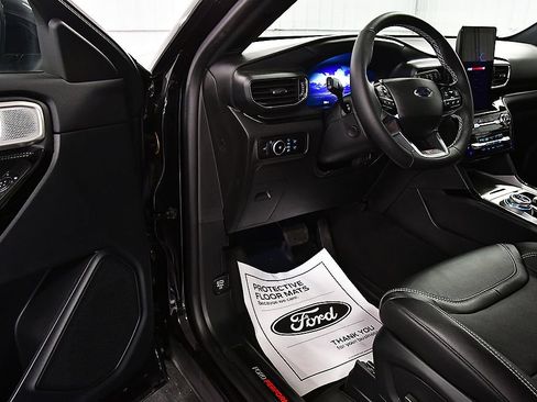Used 2023 Ford Explorer ST w/ Equipment Group 401A AWD/4WD image 16