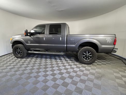 Used 2013 Ford F250 Lariat w/ Lariat Ultimate Pkg AWD/4WD image 2
